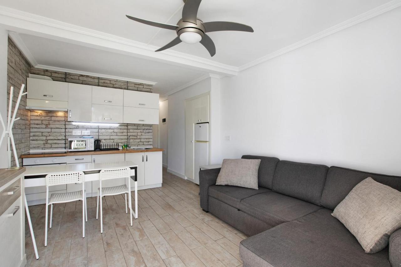 Apartment At 30 Mts From Sea プラヤ・デ・ラス・アメリカス エクステリア 写真