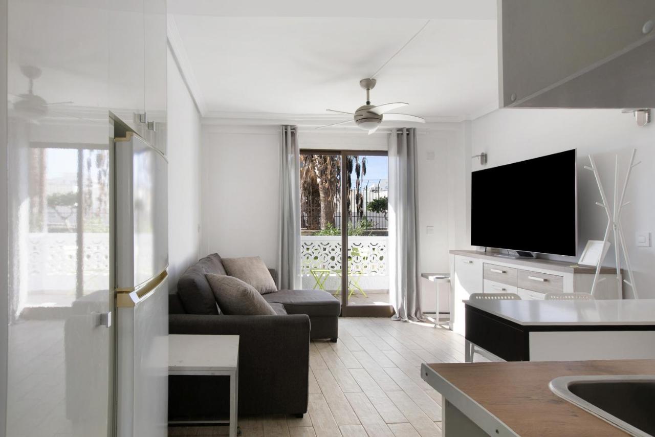 Apartment At 30 Mts From Sea プラヤ・デ・ラス・アメリカス エクステリア 写真
